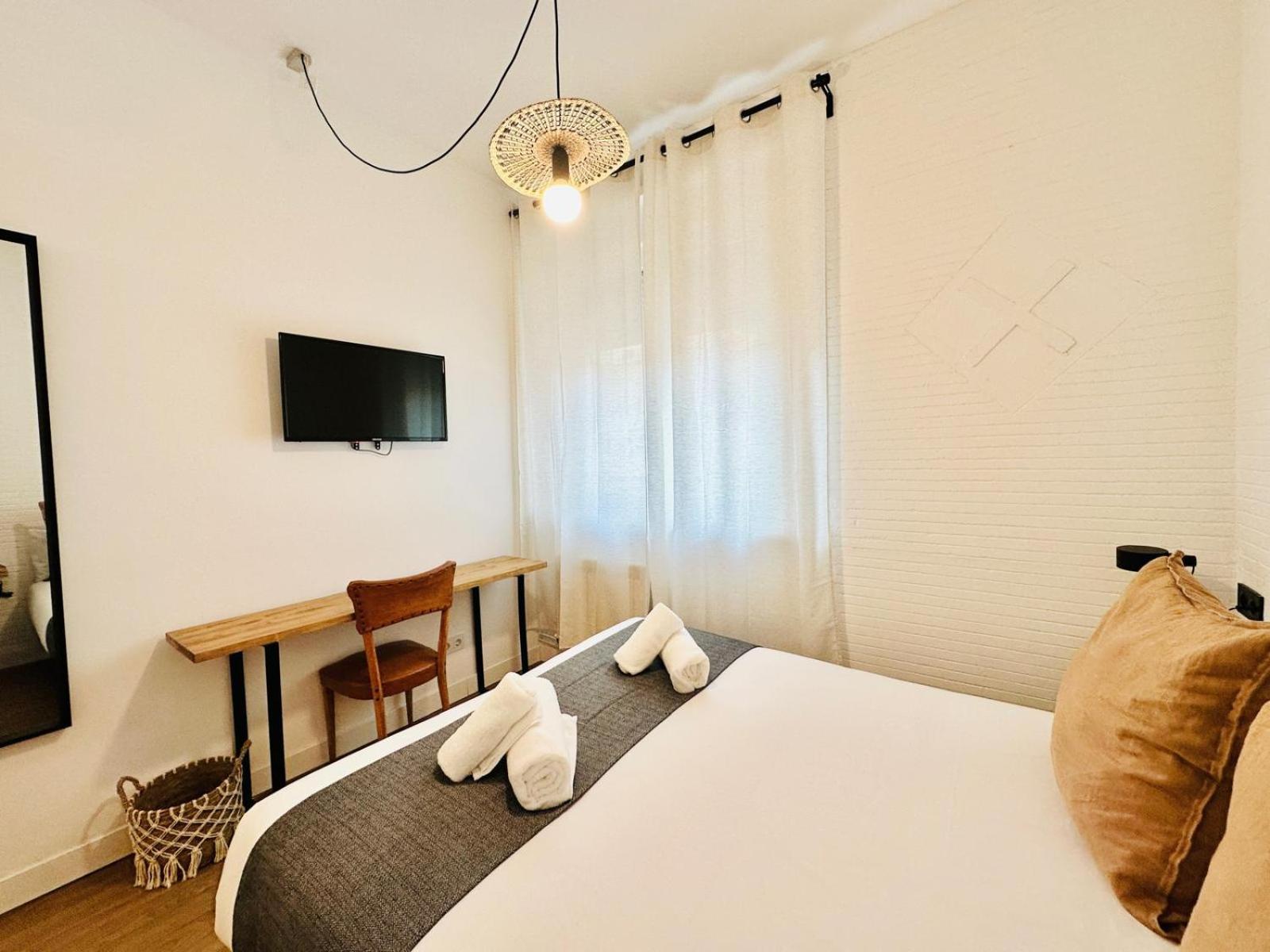 Autentic Boutique Moncloa Madryt Zewnętrze zdjęcie